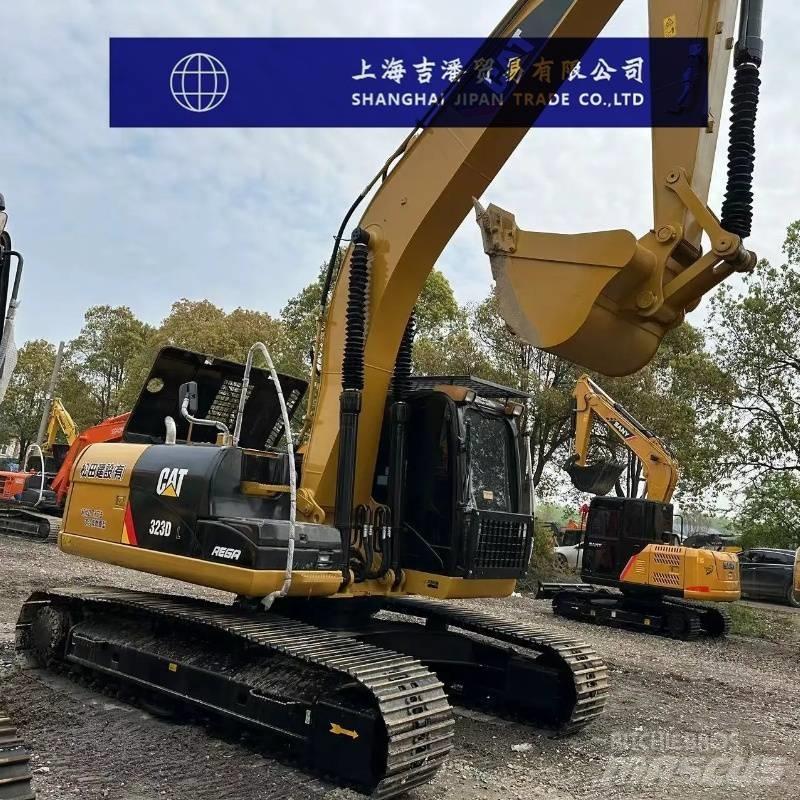 CAT 323 D 履带挖掘机