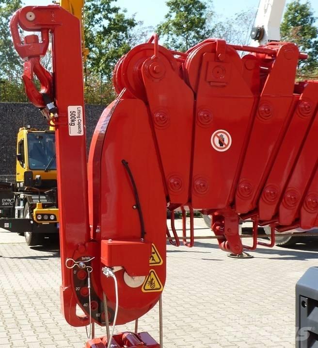Unic URW-547 履带起重机
