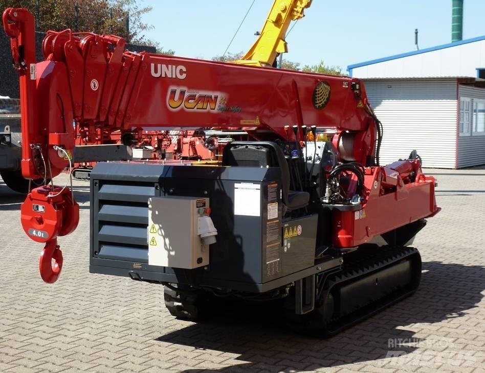 Unic URW-547 履带起重机