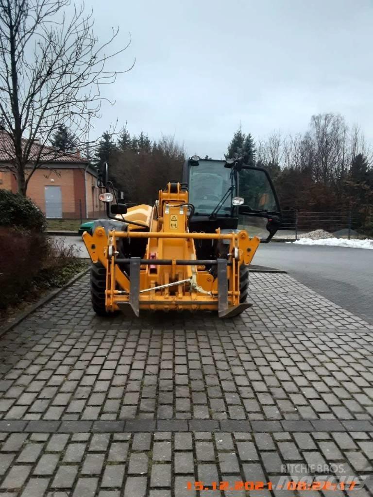 JCB 540-140 伸缩臂叉装车|叉装车