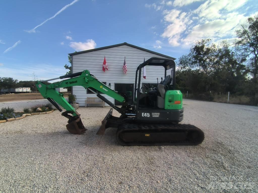 Bobcat E 45 小型挖掘机