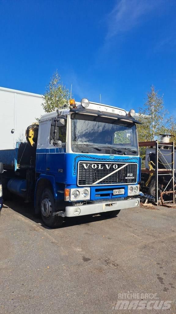 Volvo F 12 起重车