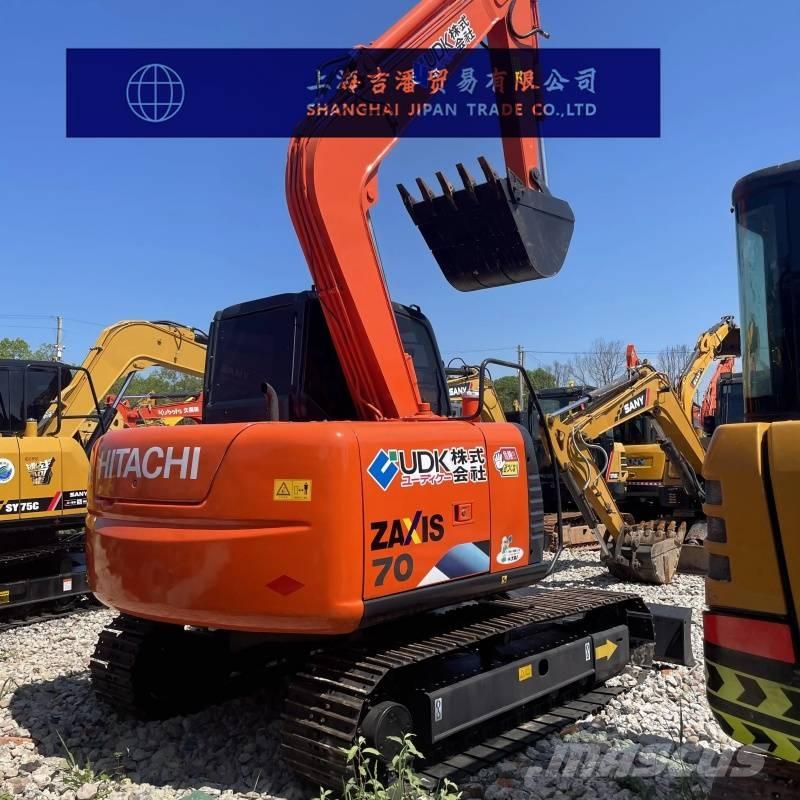 Hitachi ZX 70 小型挖掘机