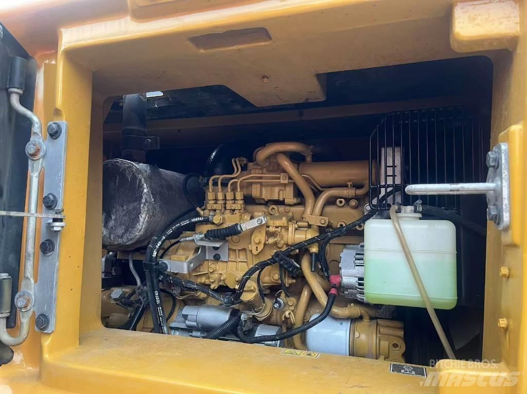 CAT 310 履带挖掘机