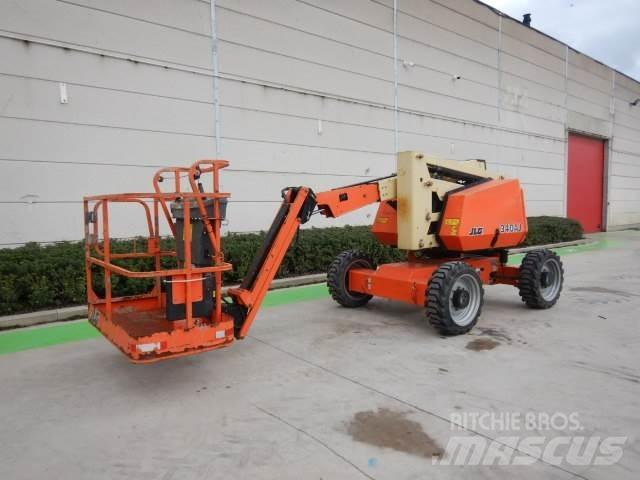 JLG 340AJ 曲臂高空工作平台