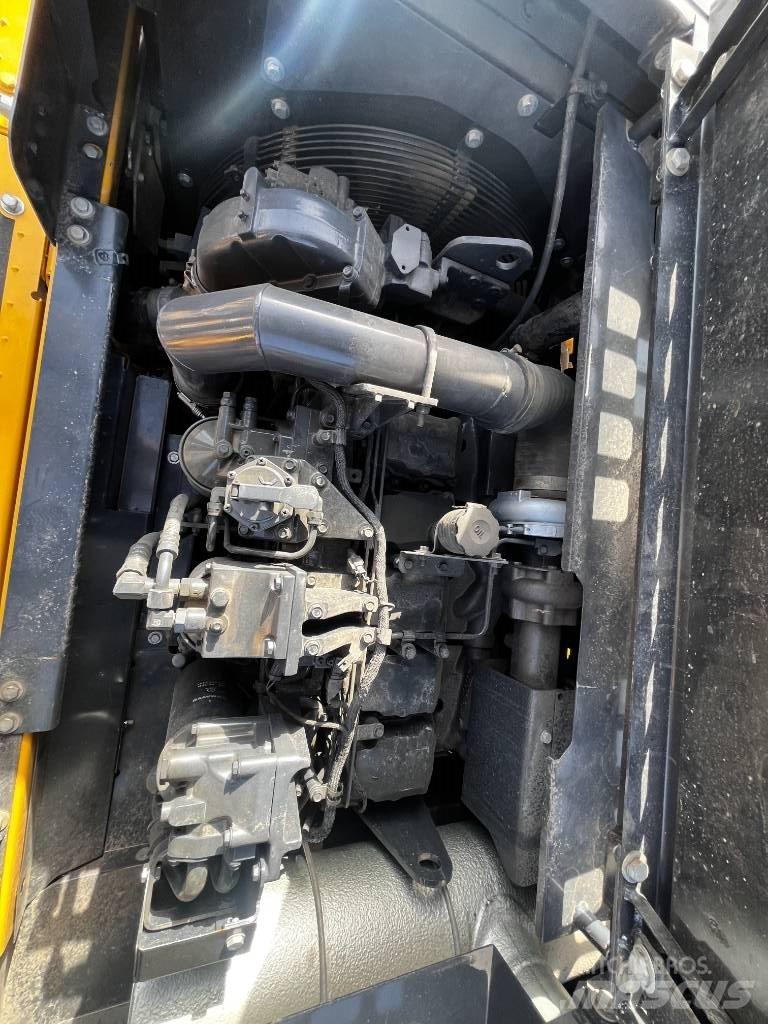 Komatsu PC 450-8 履带挖掘机