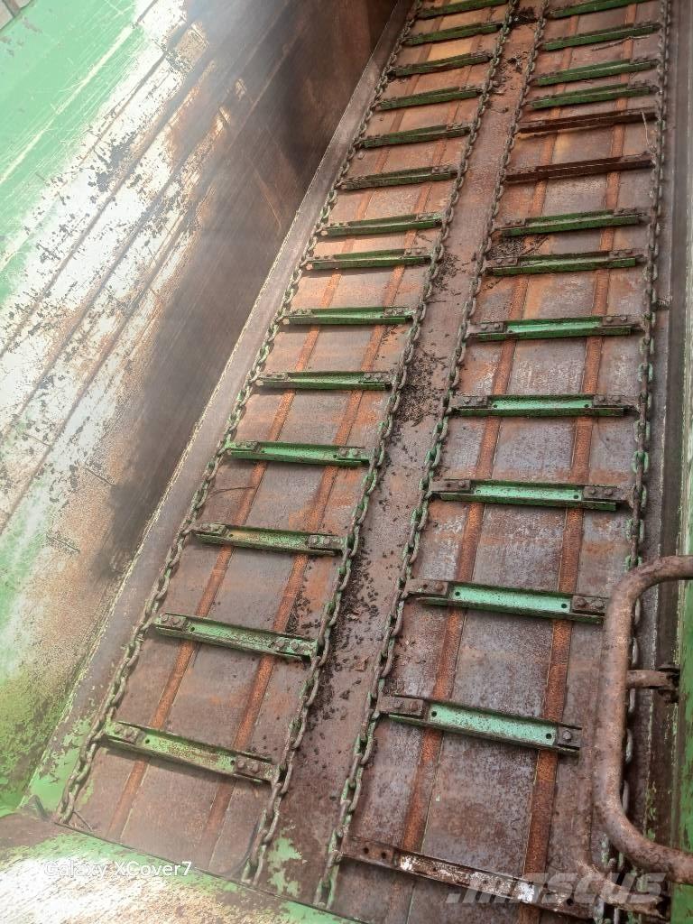 Pronar NV161/4 撒肥机