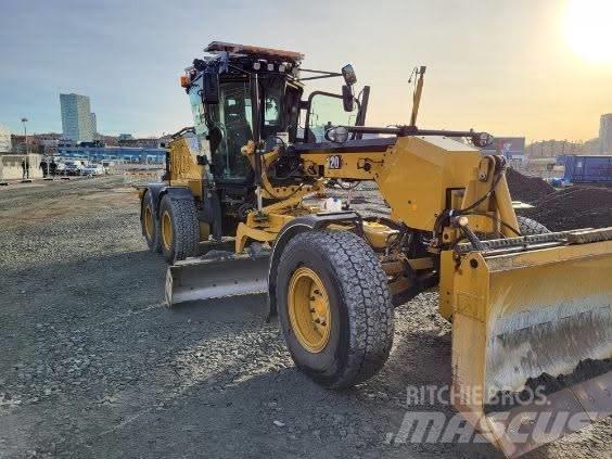 CAT 120 ADW 平地机/推土机