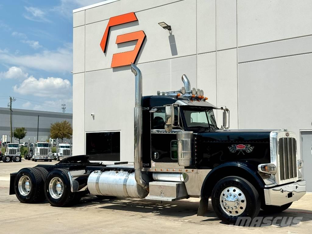 Peterbilt 389 牵引车
