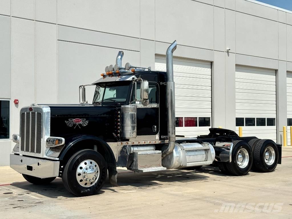 Peterbilt 389 牵引车