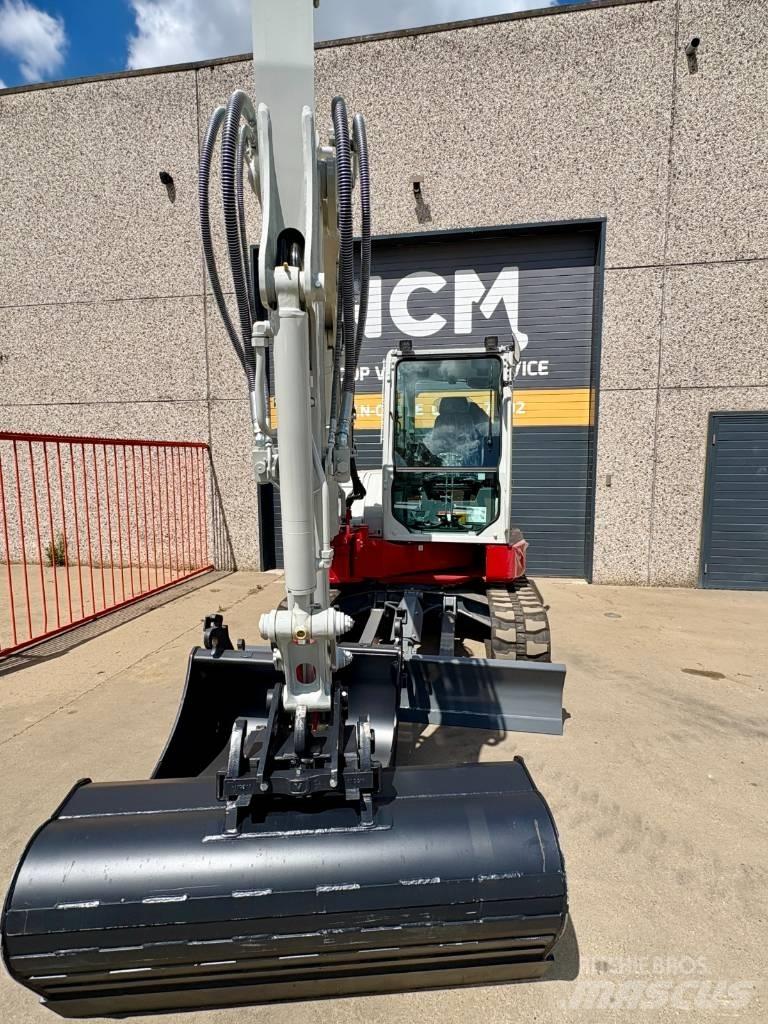 Takeuchi TB 257 FR 小型挖掘机