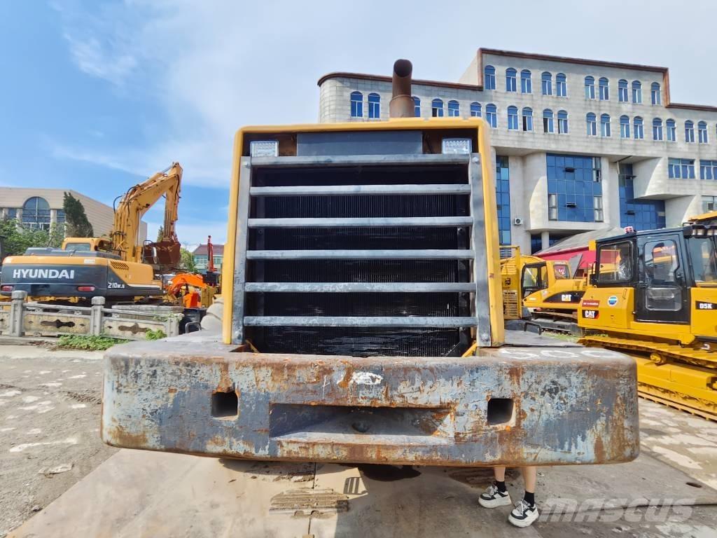 Komatsu WA 500-3 轮式装载机