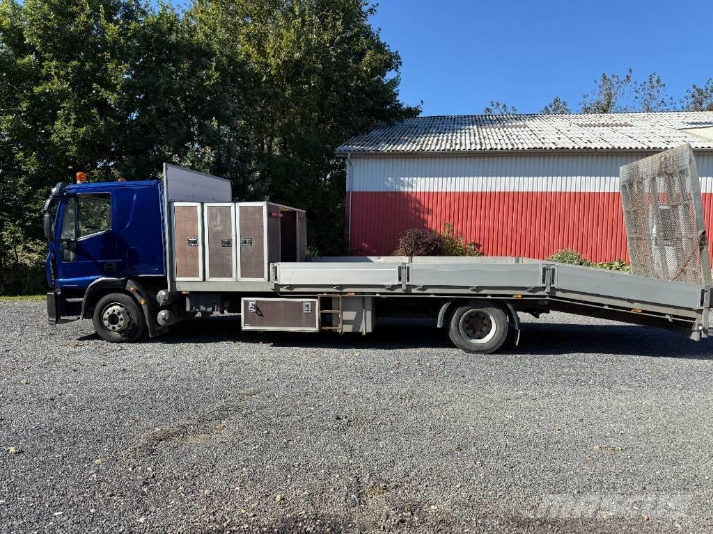 Iveco Cargo 120E22 车辆运输车