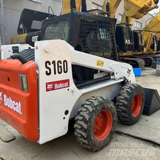 Bobcat S 160 滑移装载机