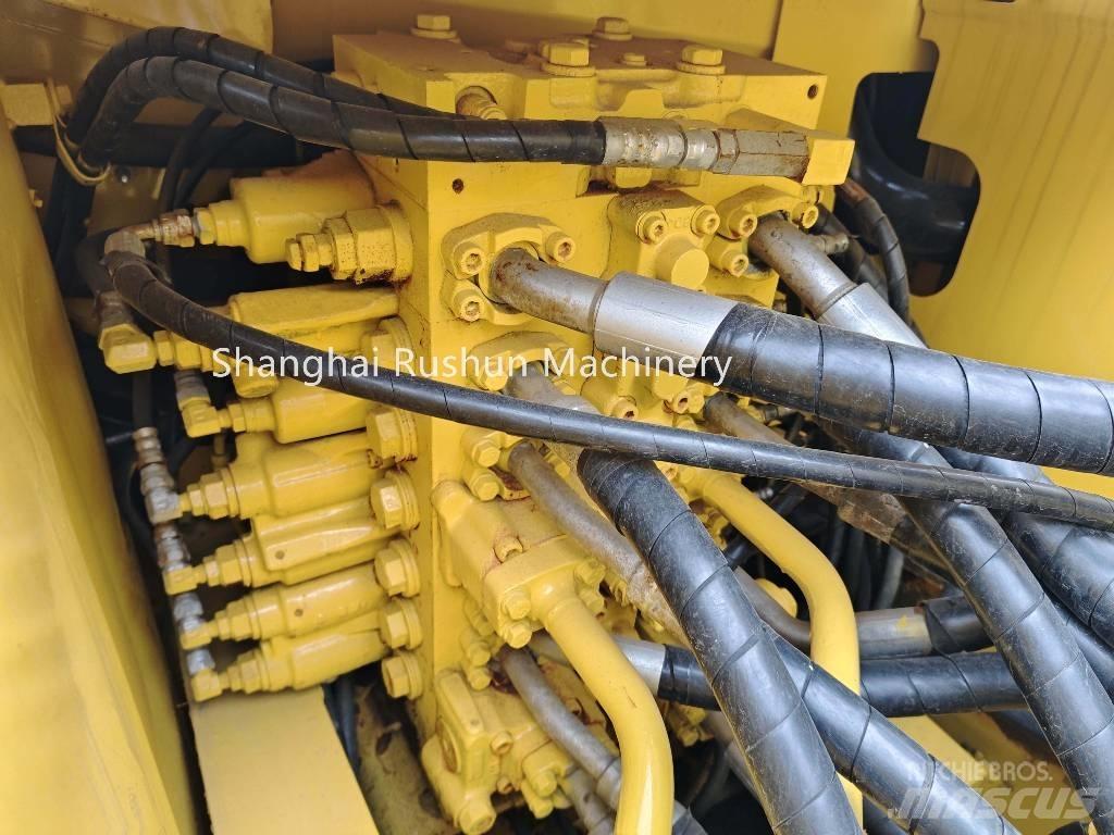Komatsu PC210-8 履带挖掘机