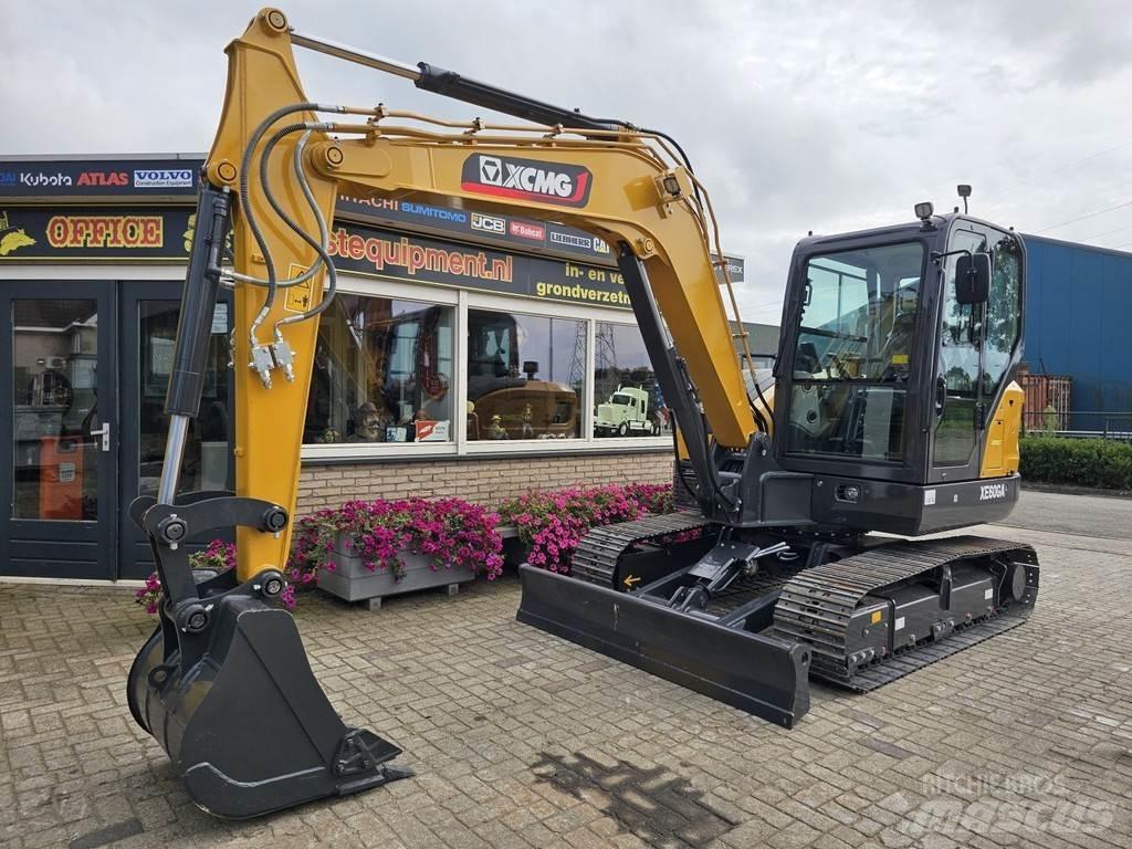XCMG XE60GA 小型挖掘机