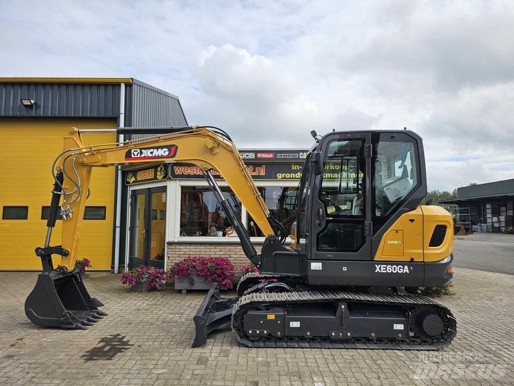 XCMG XE60GA 小型挖掘机