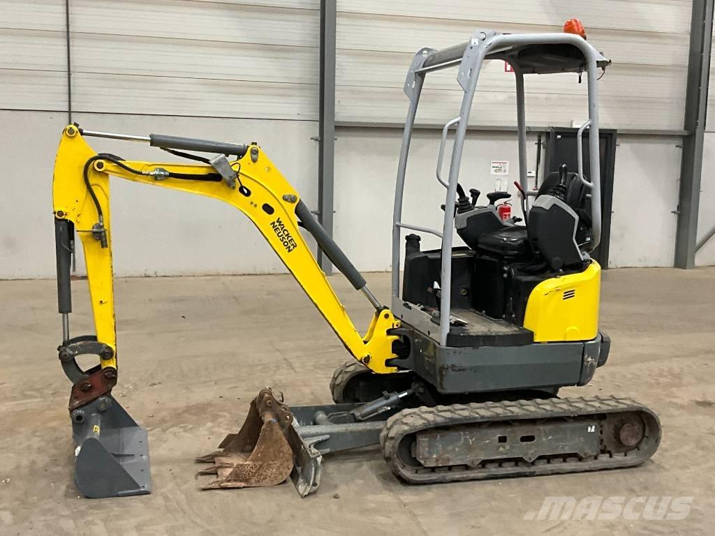 Neuson EZ 17 小型挖掘机