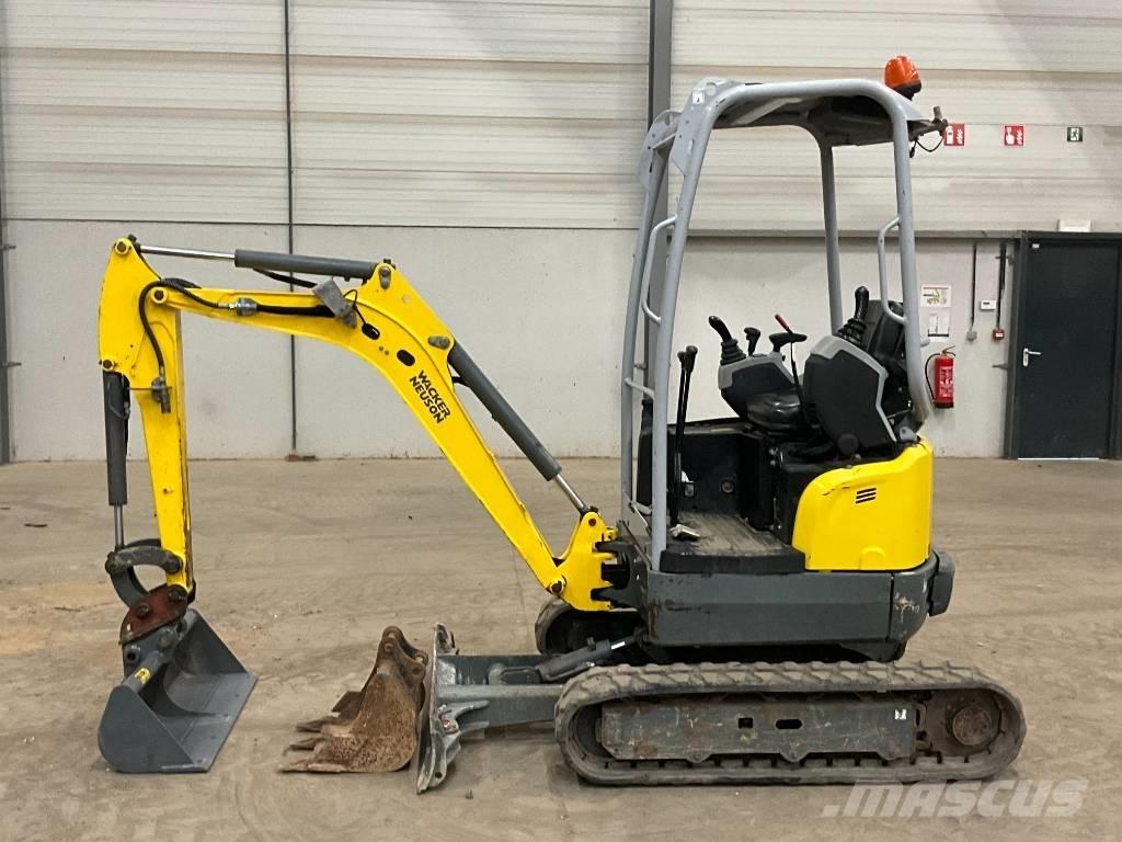 Neuson EZ 17 小型挖掘机