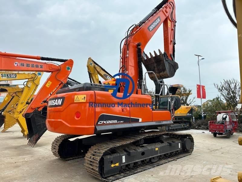 Doosan DX 225 LC-9C 履带挖掘机