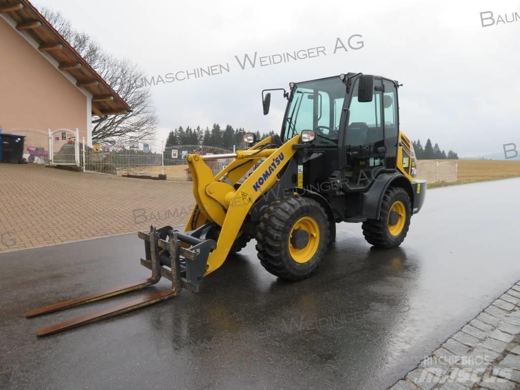 Komatsu WA 70M 轮式装载机