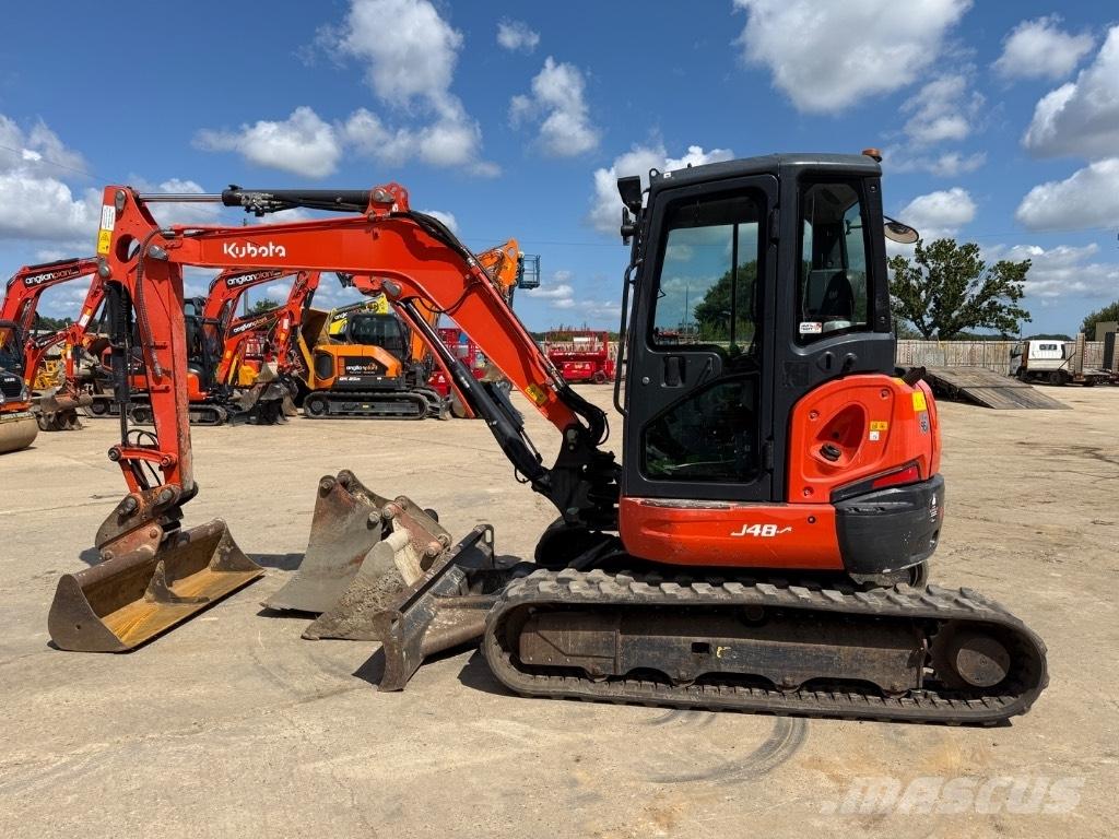 Kubota U 48 小型挖掘机