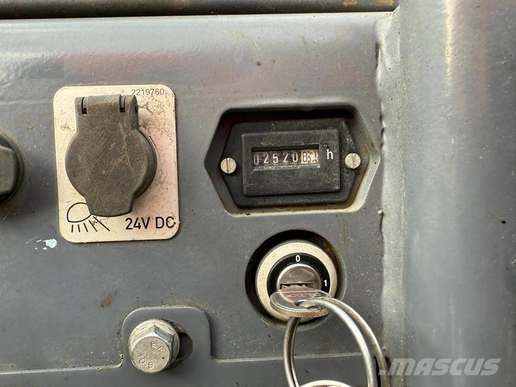 Vögele Super 800-3i 沥青摊铺机