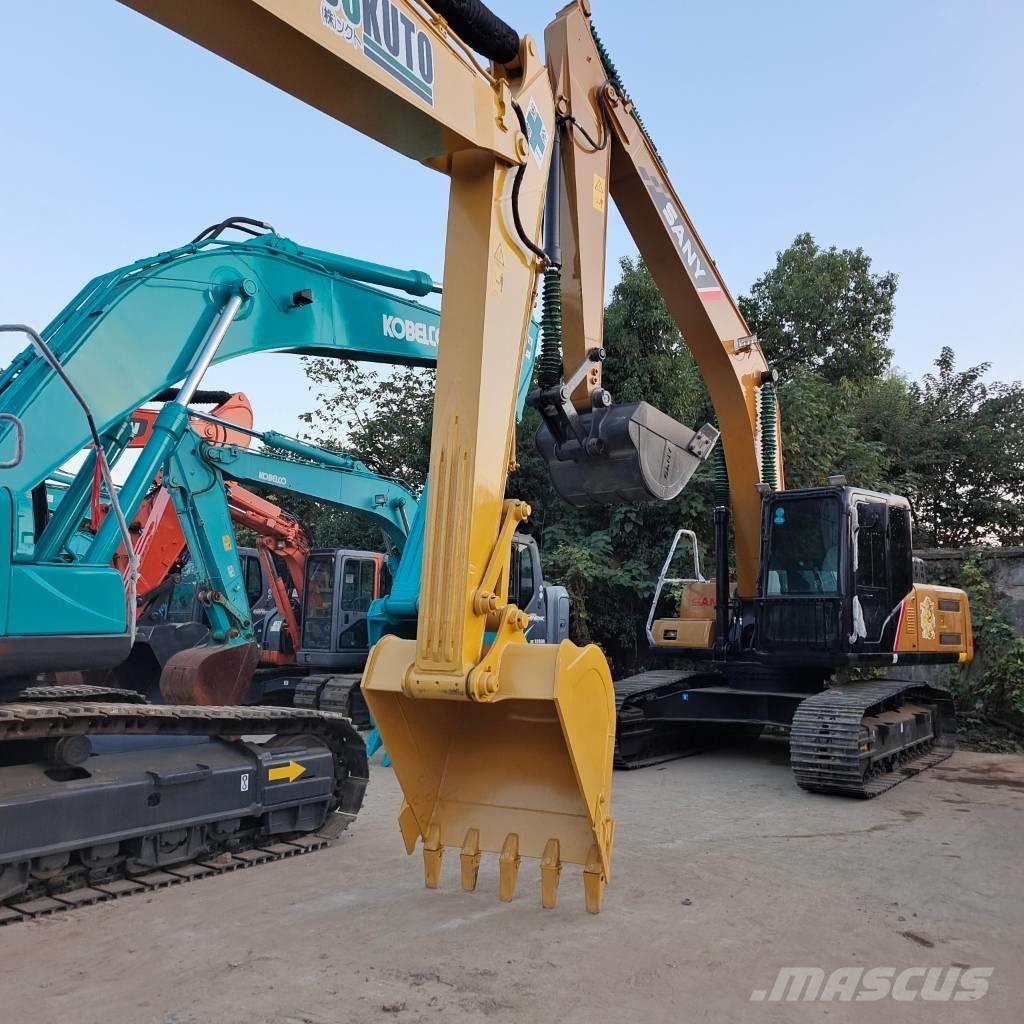Komatsu PC 200-8 履带挖掘机