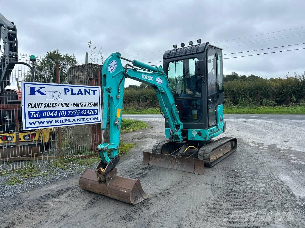 Kobelco SK 17 SR 小型挖掘机
