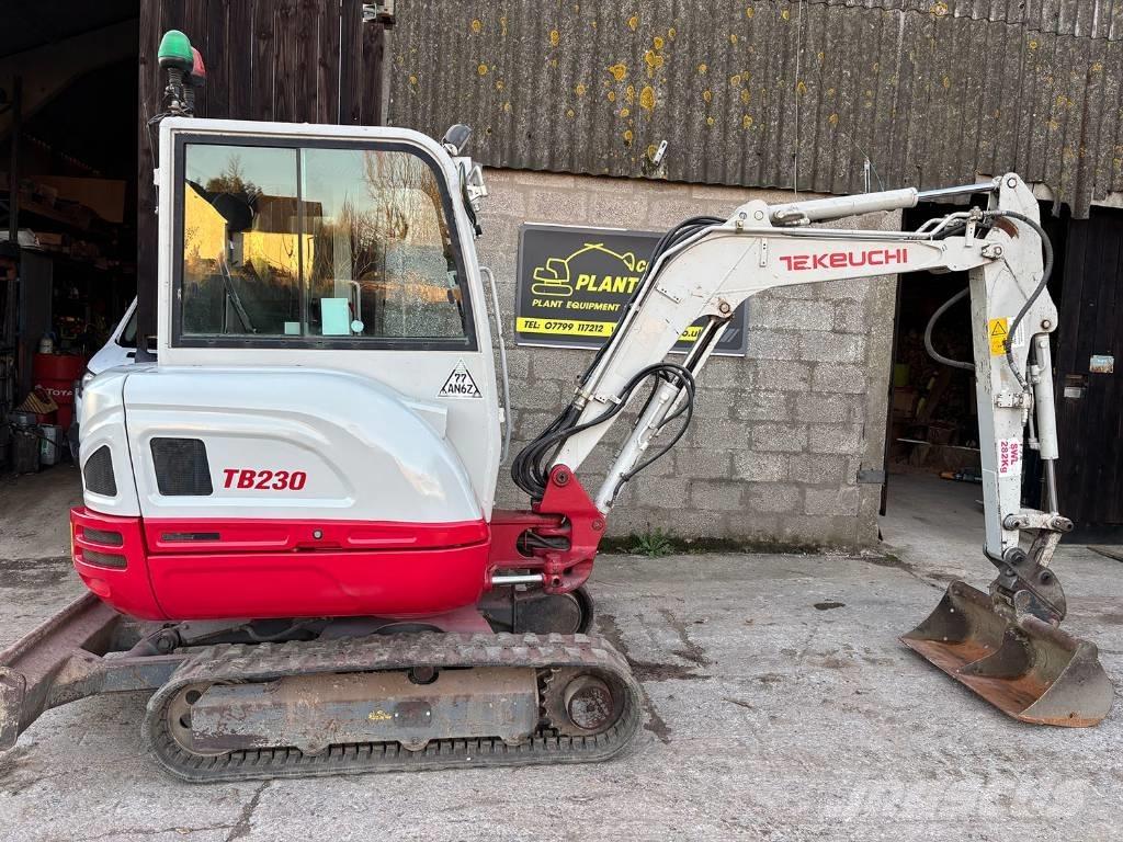 Takeuchi TB 230 小型挖掘机