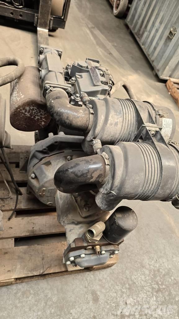 Deutz F2M1011 发动机