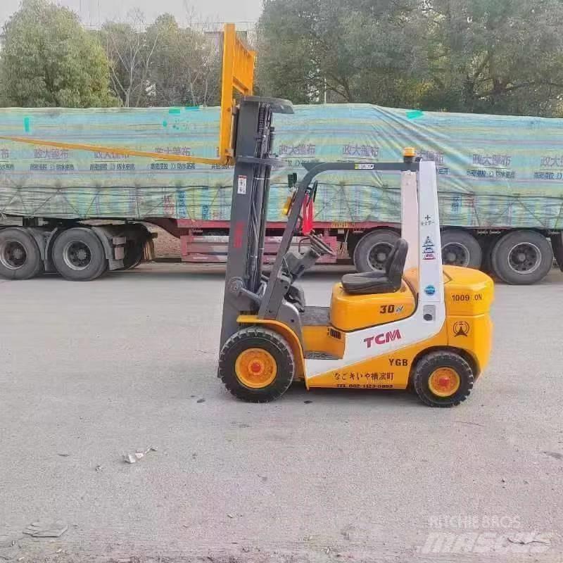 TCM 30 前移式叉车