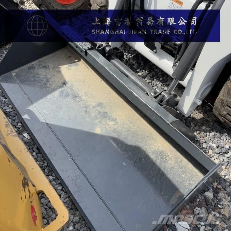 Bobcat S 550 滑移装载机