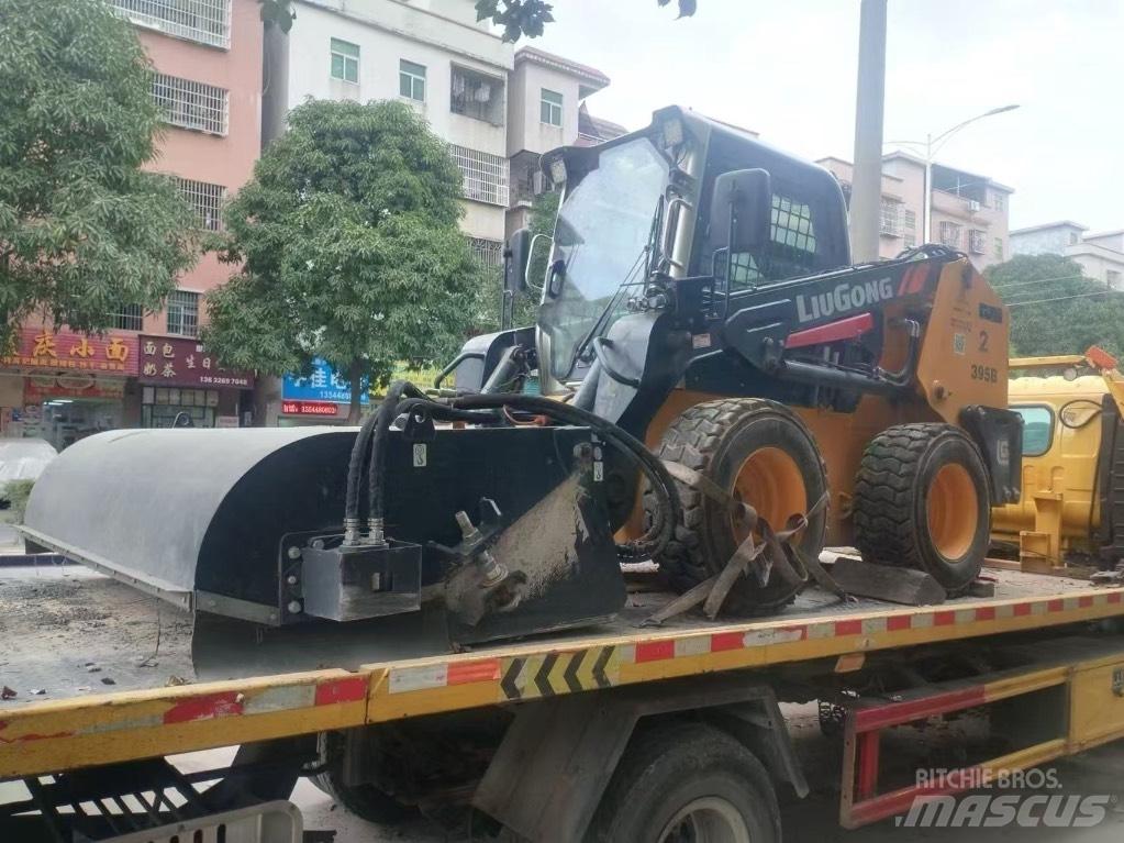 LiuGong 395B 滑移装载机