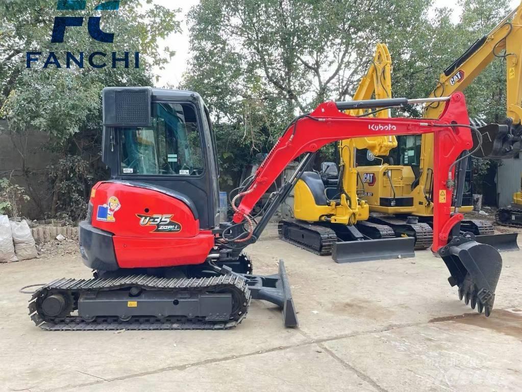 Kubota U 35 小型挖掘机