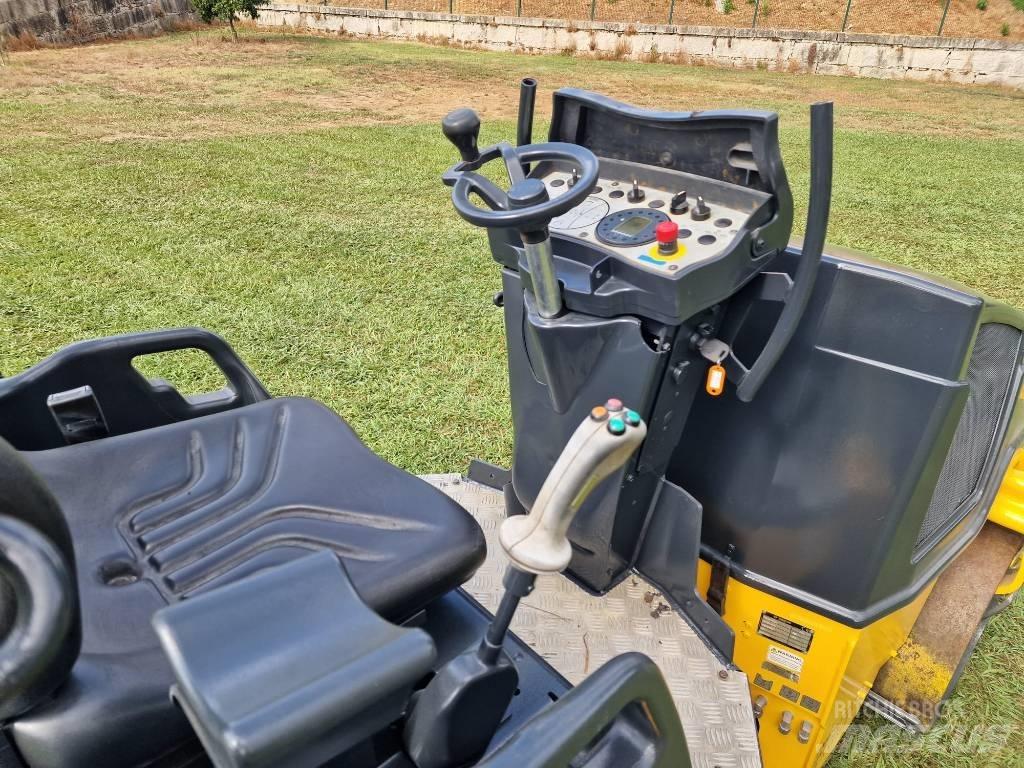 Bomag BW 120 双轮压路机