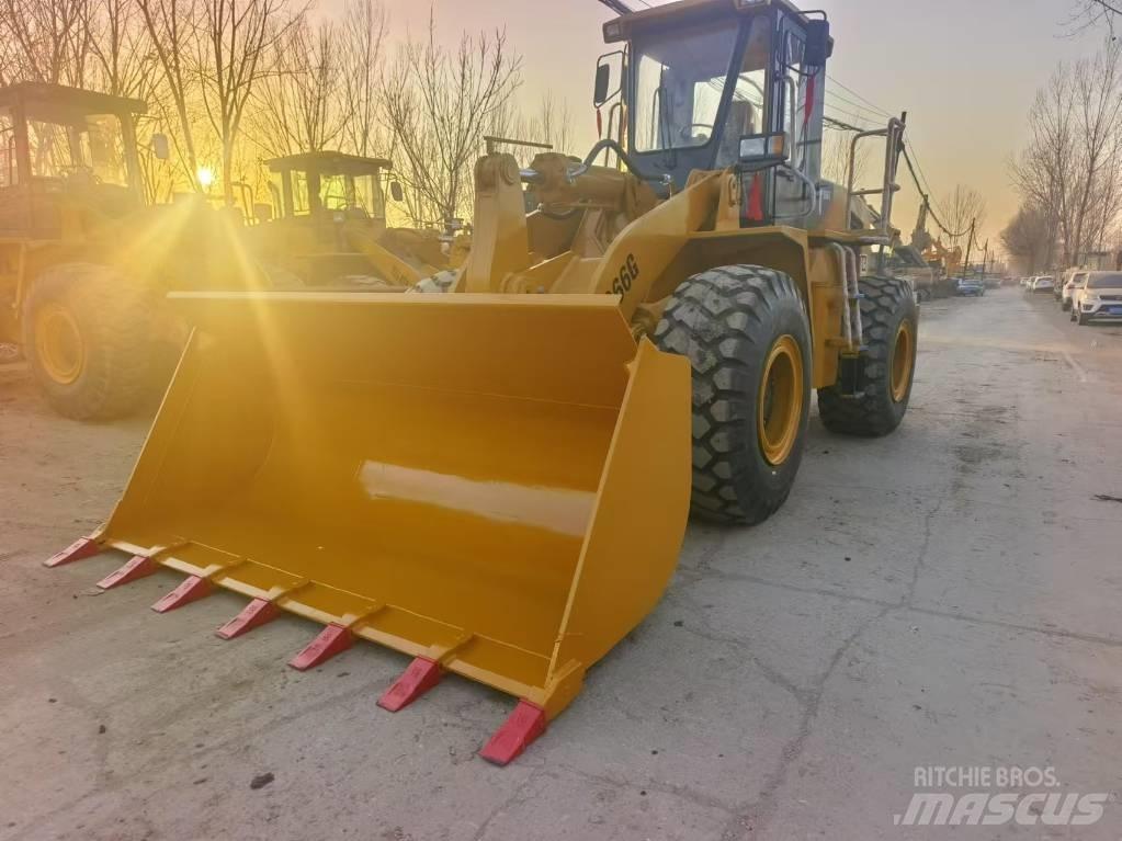 CAT 966G 轮式装载机