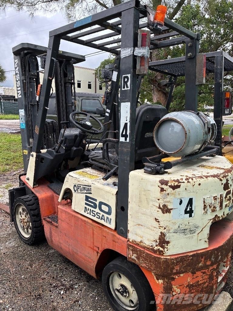 Nissan CP102 A 25 PV 其他叉车