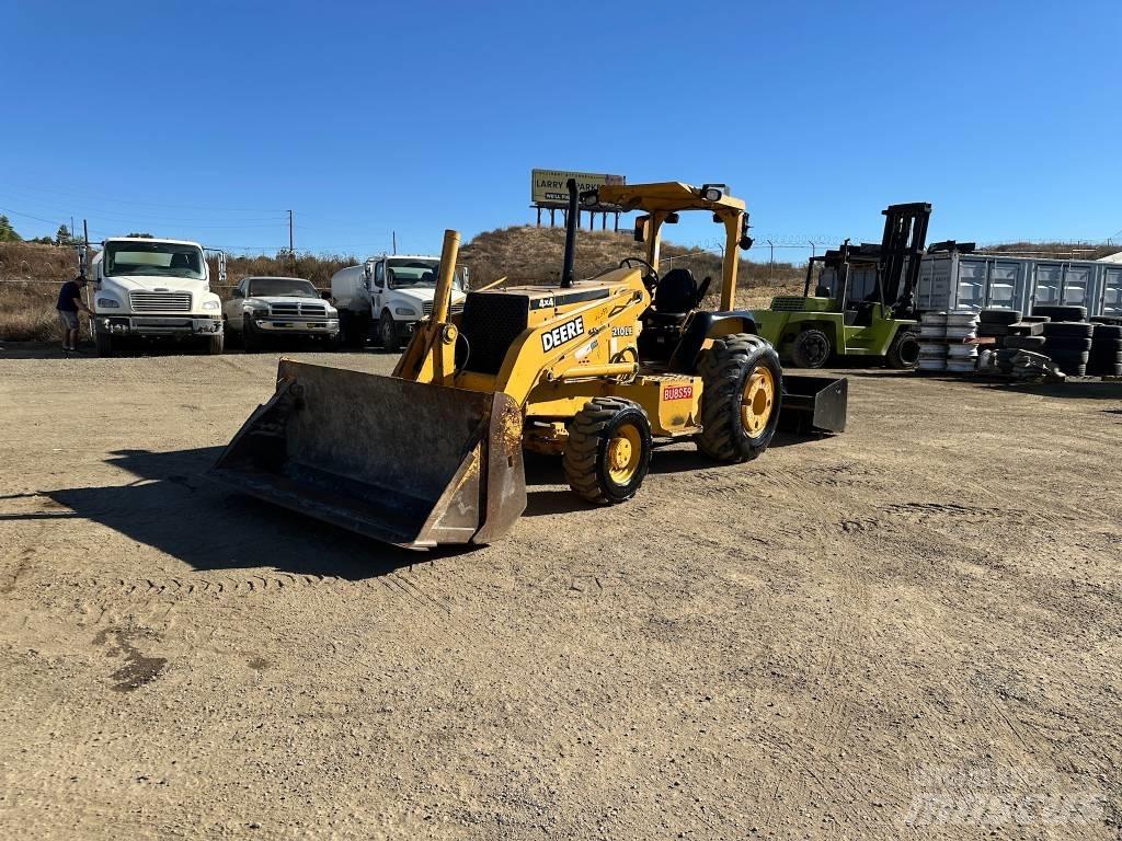 John Deere 210LE 前装载和挖掘机