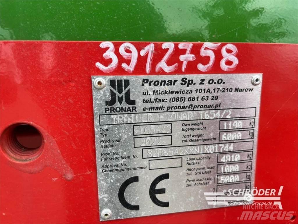 Pronar T 654/2 箱式拖车