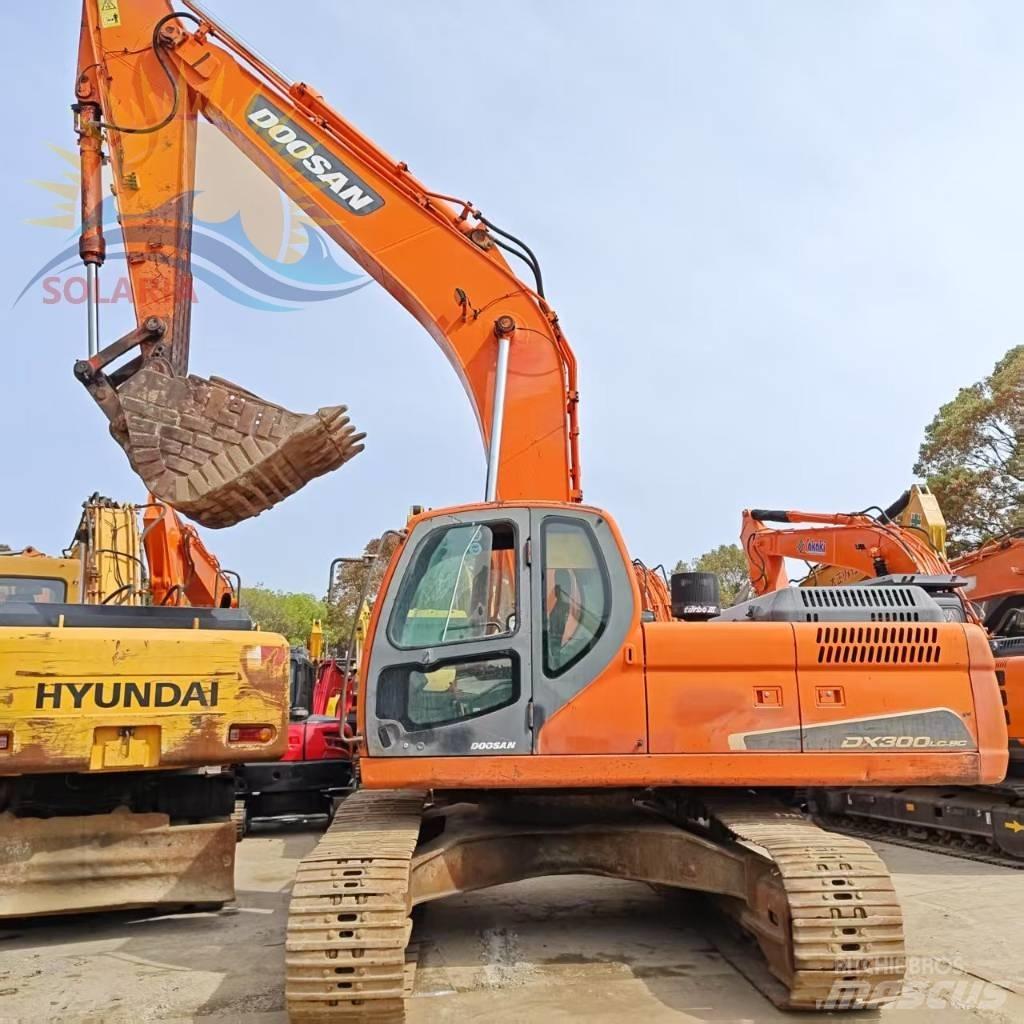 Doosan DX 300 LC 履带挖掘机