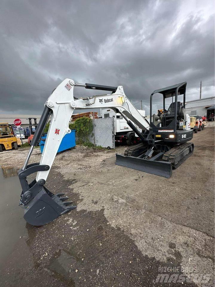 Bobcat E42 小型挖掘机