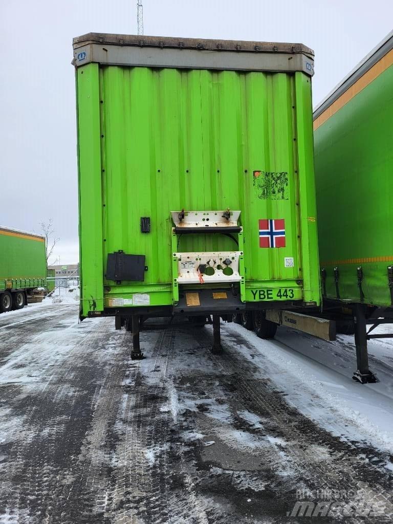 Krone SD 侧帘半挂车