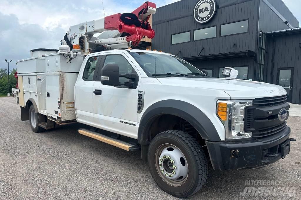 Ford F 550 XL SD 车载式高空作业车