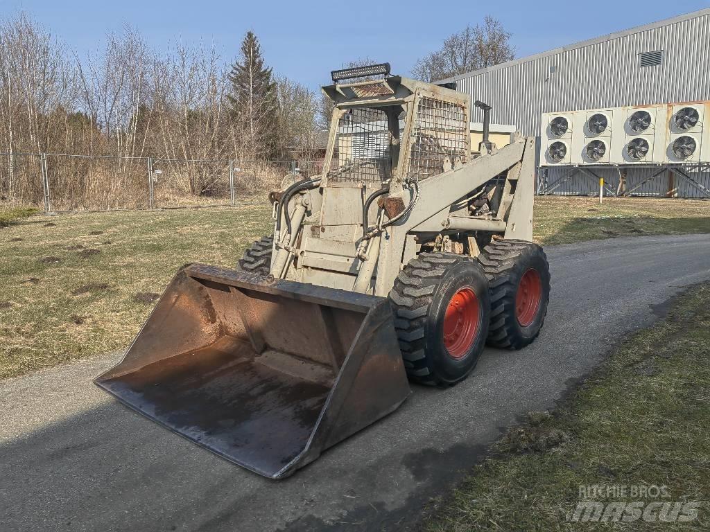 Bobcat M 970 滑移装载机