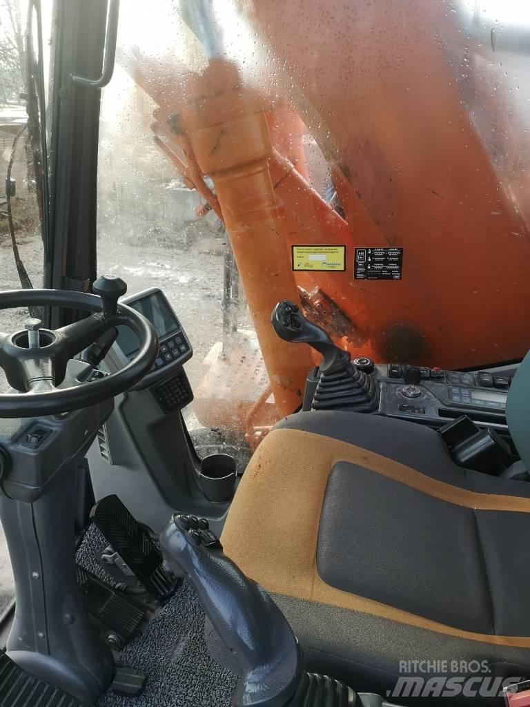 Doosan Dw 140 轮式挖掘机