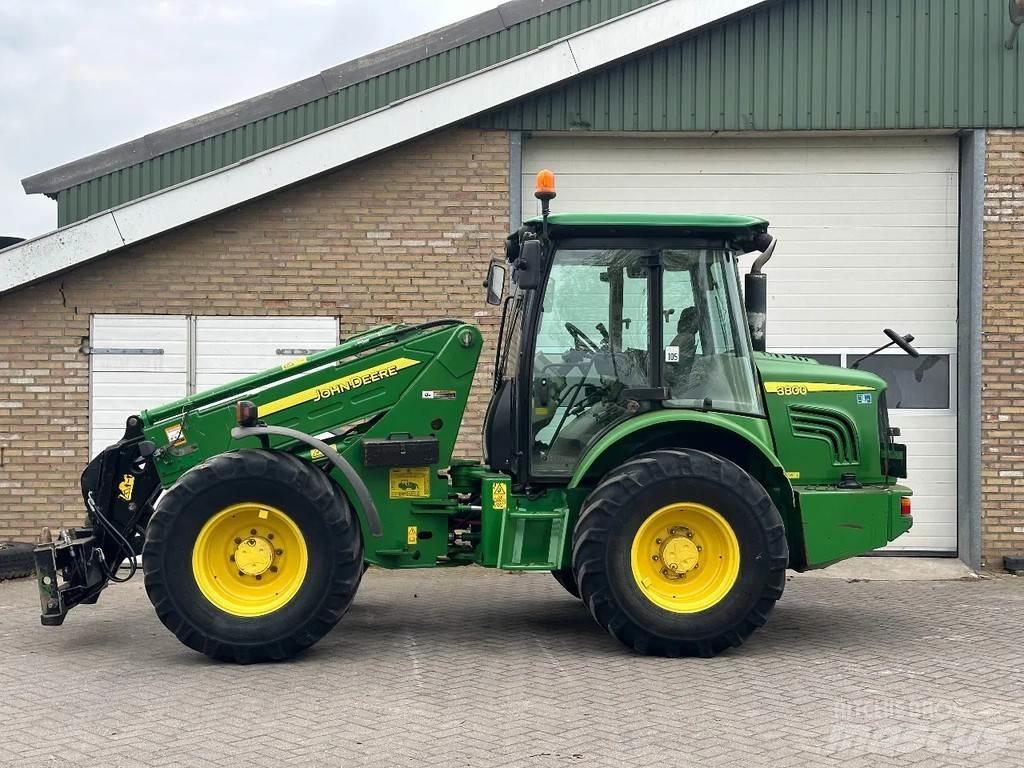John Deere 3800 伸缩轮式装载机