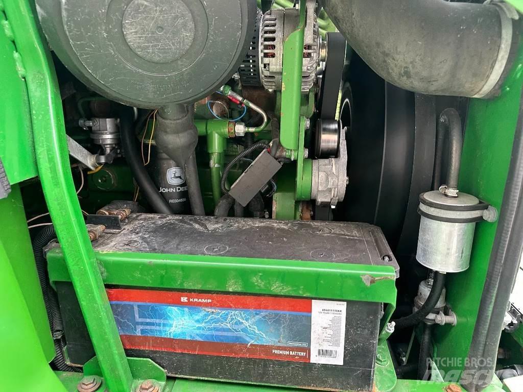 John Deere 3800 伸缩轮式装载机