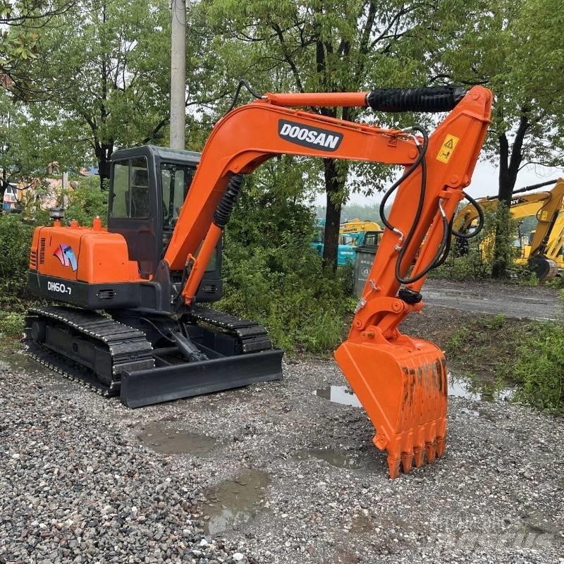 Doosan DH 60 小型挖掘机