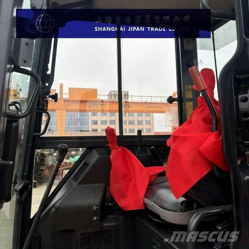 Komatsu PC 55 MR 小型挖掘机